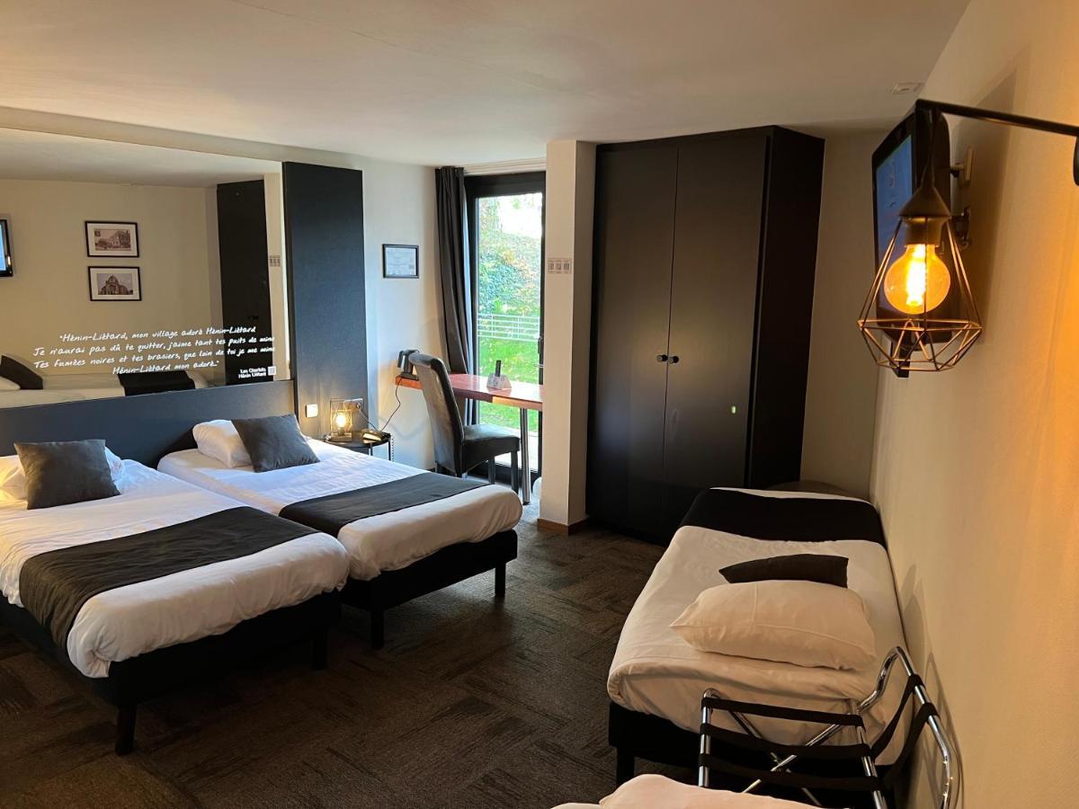 Logis Hotel Restaurant Des Acacias Lille Neuville En Ferrain Exterior photo