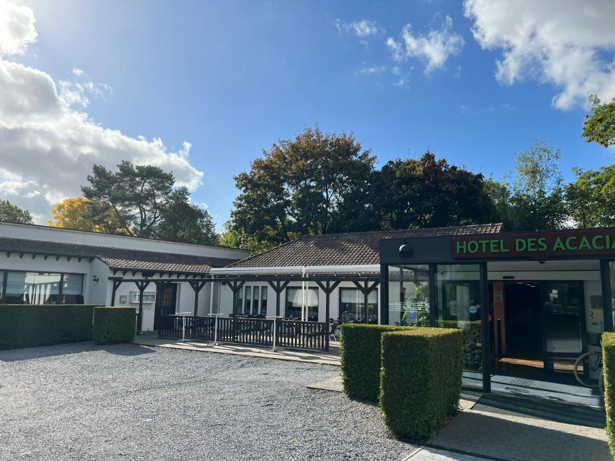Logis Hotel Restaurant Des Acacias Lille Neuville En Ferrain Exterior photo